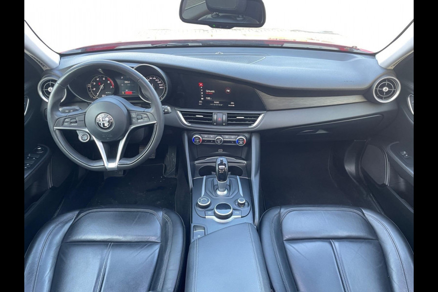 Alfa Romeo Giulia 2.0T Super | Pano | Memory | Leder | Dodehoek