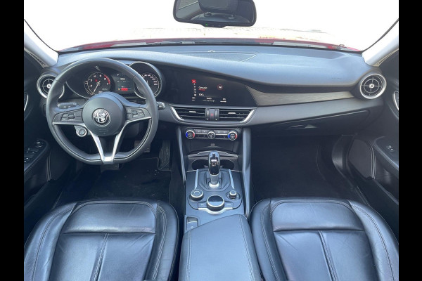 Alfa Romeo Giulia 2.0T Super | Pano | Memory | Leder | Dodehoek