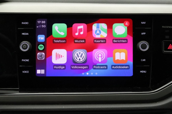 Volkswagen Polo 1.0 TSI Comfortline Business - CarPlay, Adaptive Cruise