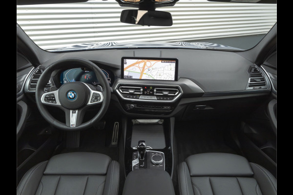 BMW X3 xDrive30e M-Sport - Pano - Driving Ass Prof - Stuurwiel Verwarmd - Trekhaak