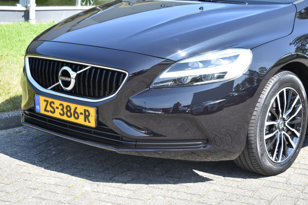 Volvo V40 T2 123PK Automaat Polar+ | Navigatie | Stoelverwarming | Led koplampen | Cruise control | On call |