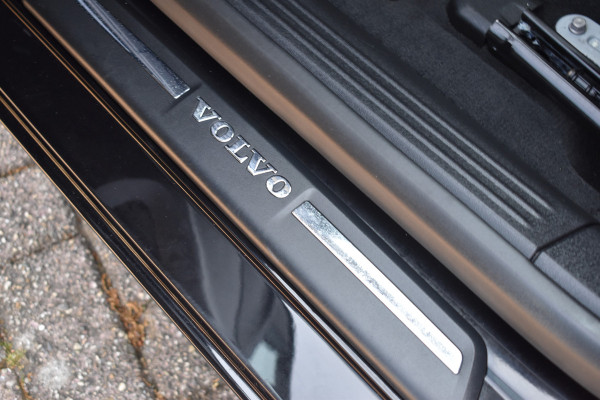 Volvo V40 T2 123PK Automaat Polar+ | Navigatie | Stoelverwarming | Led koplampen | Cruise control | On call |
