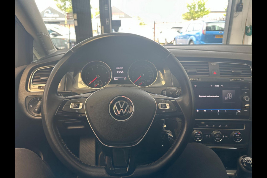 Volkswagen Golf 1.0 TSI Trendline