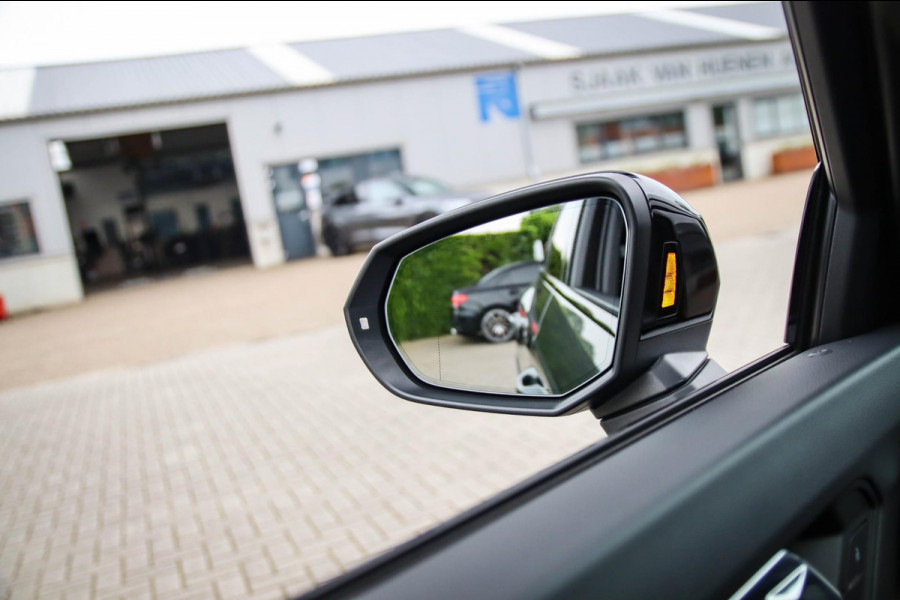 Audi Q3 35 TFSI 1.5 TFSI S Line Pro Line S 150pk S-Tronic! 1e|Panoramadak|Virtual Cockpit|LED Matrix|Leder|ACC|Camera|20inch|Bj'19