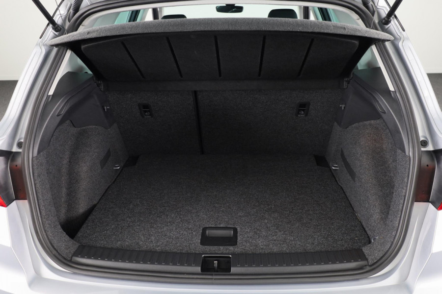 Seat Arona 1.0 TSI 95Pk Style Business Intense 95 pk | Verlengde garantie | Navigatie | Parkeersensoren achter | LED koplampen | Stoelverwarming |