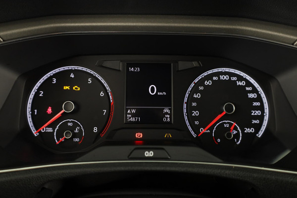 Volkswagen T-Roc 1.0 TSI Style 115 pk | Navigatie | Trekhaak | Parkeersensoren | Autom. airco |