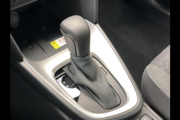 Toyota Yaris Cross 1.5 Hybrid Dynamic Plus | Dodehoekherkenning, Parkeersensoren, Stoel + Stuurverwarming, Smart Connect