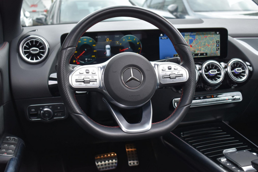 Mercedes-Benz GLA 200 Business Solution AMG Pano Camera Navi