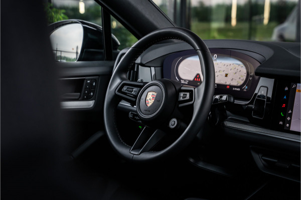Porsche Cayenne Coupé 3.0 E-Hybrid - Sport Chrono | Panorama | Luchtvering | Elek. trekhaak | Bose