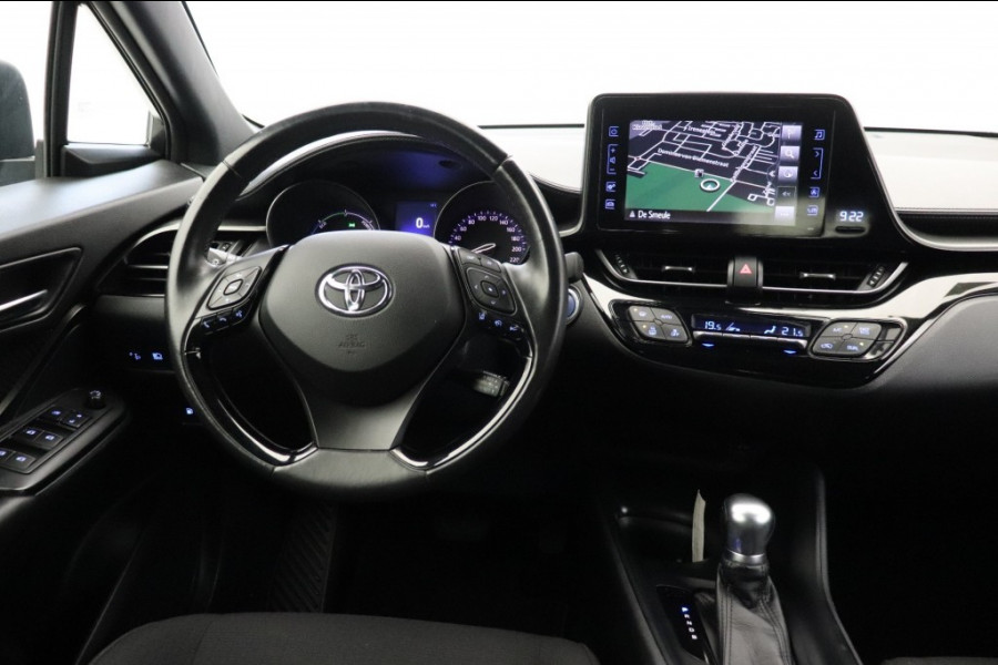 Toyota C-HR 1.8 Hybrid Dynamic - CarPlay, Navi, Camera