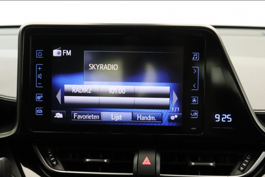 Toyota C-HR 1.8 Hybrid Dynamic - CarPlay, Navi, Camera