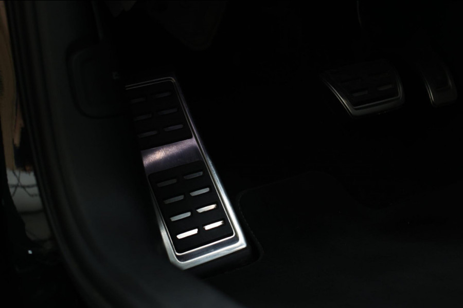 Audi A3 Sportback 40 TFSI e 3X S-Line *Pano*B&O*RS-Stoelen*Camera*Elek. Stoelen*