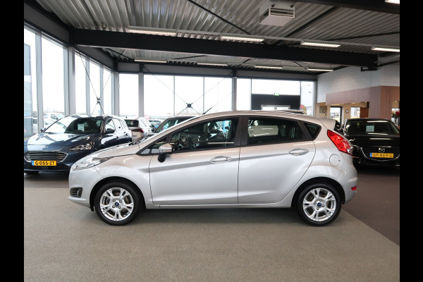 Ford Fiesta 1.0 Style Ultimate 80pk 5-drs. NAVI/CRUISE/AIRCO/PDC/15INCH