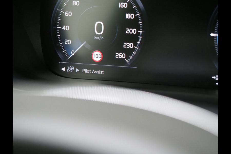 Volvo XC60 2.0 T8 Twin Engine AWD Polestar Optic | Panoramadak | Pilot Assist | Harman Kardon | 360 | Trekhaak