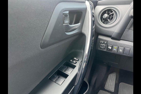 Toyota Auris Touring Sports 1.8 Hybrid Freestyle - Automaat - Navi - Climate - Camera - Org.NL - Nap