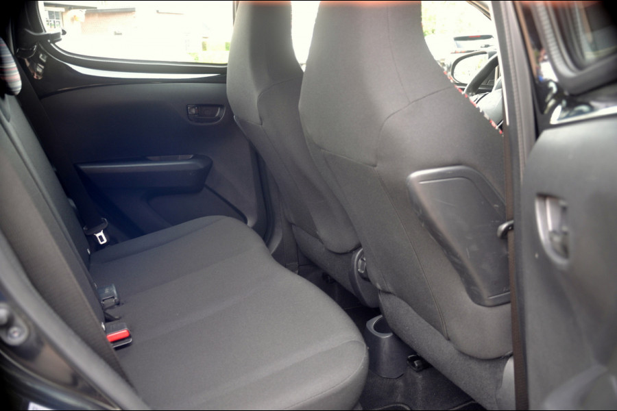 Citroën C1 5D 1.0 VTi Feel | Apple Carplay/Android Auto | Camera | All season banden