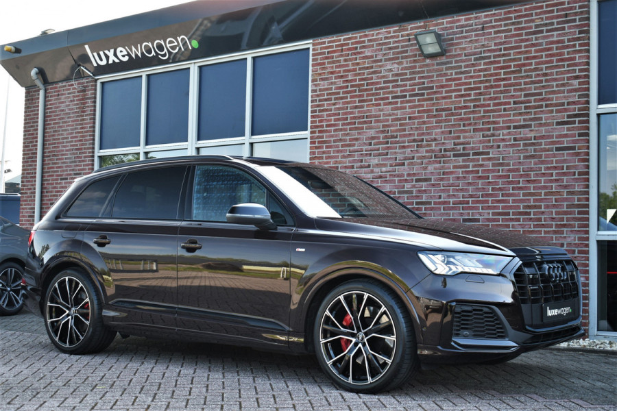 Audi Q7 60 TFSI e quattro Competition Pano Trekh S-zetels ACC Massage B&O 22inch Luchtv