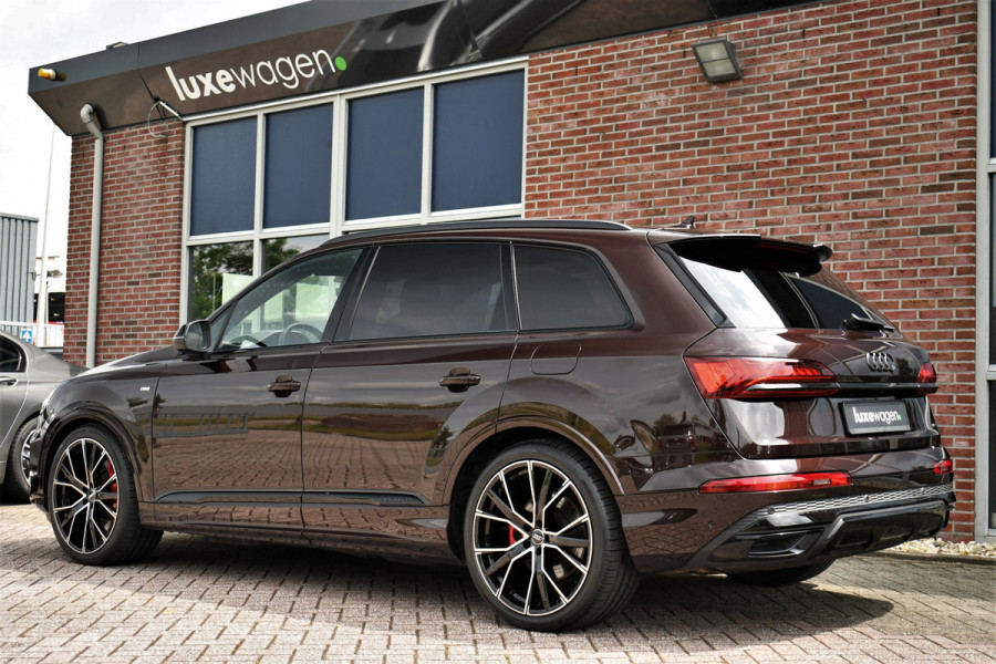 Audi Q7 60 TFSI e quattro Competition Pano Trekh S-zetels ACC Massage B&O 22inch Luchtv