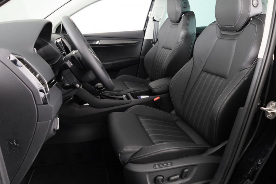 Škoda Karoq Business Edition Plus 1.5 TSI 150 pk DSG-7 | LEDER | TREKHAAK | SCHUIFDAK | TRAVEL ASSIST |