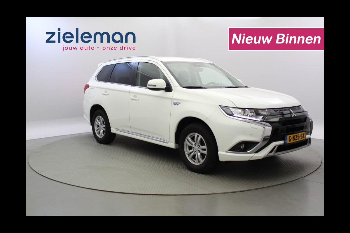 Mitsubishi Outlander 2.4 PHEV Pure 4WD - Carplay, Camera, Trekhaak