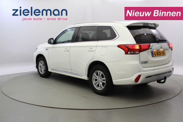 Mitsubishi Outlander 2.4 PHEV Pure 4WD - Carplay, Camera, Trekhaak