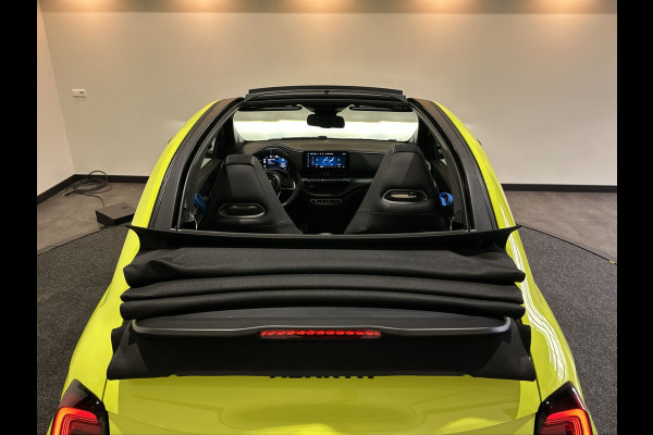 Abarth 500e Cabrio Turismo 42 kWh Achteruitrijcamera | Cruise control | Dodehoek detector | Elektrisch bedienbare kap Direct Rijden |