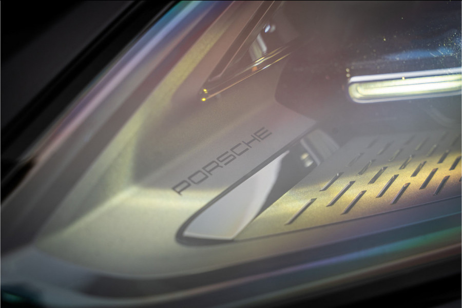 Porsche Cayenne Coupé 3.0 E-Hybrid - Sport Chrono l Panorama l Luchtvering l Memory