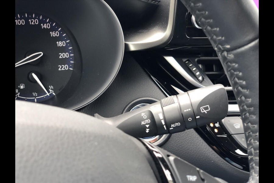 Toyota C-HR 1.8 Hybrid Style | Dodehoekherkenning, Nieuwe multimedia, Parkeersensoren, Stoel + Stuurverwarming, Half leer, 18inch
