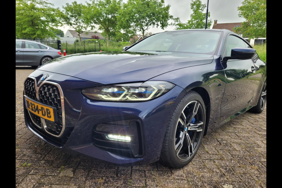 BMW 4 Serie Coupé 430i M-sport High Executive - Vol opties