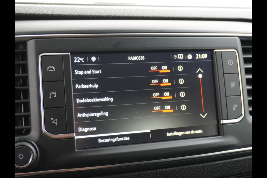 Opel Vivaro 2.0D 145pk 5pers D.C L3.H1 Navi Apple-Android Carplay Connected Trekhaak Camera Multi-Media SchuifDeur Betonplex-Vloer PDC ParkA Priv.Glass Mistlampen Licht+RegenSensor CruiseControl Uniek lengte 3 !!!! EURO 6  54.000 euro nieuw (inc btw/bpm) Org.NLSe auto 340Nm/2000rpm 2.500kg Trekvermogen!