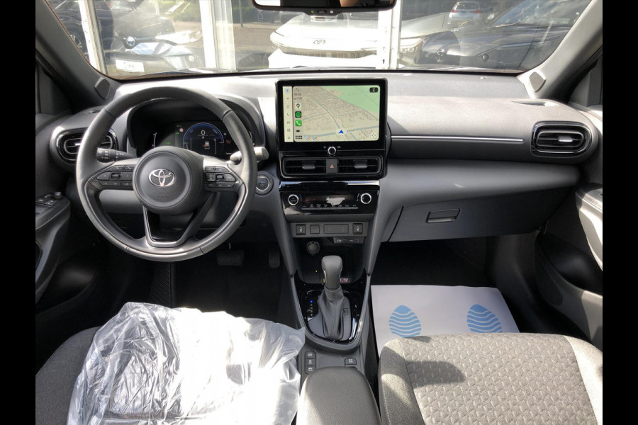 Toyota Yaris Cross 1.5 Hybrid 130pk First Edition Plus | Nieuw model, Dodehoekherkenning, Parkeersensoren, Stoel + Stuurverwarming, Smart Connect