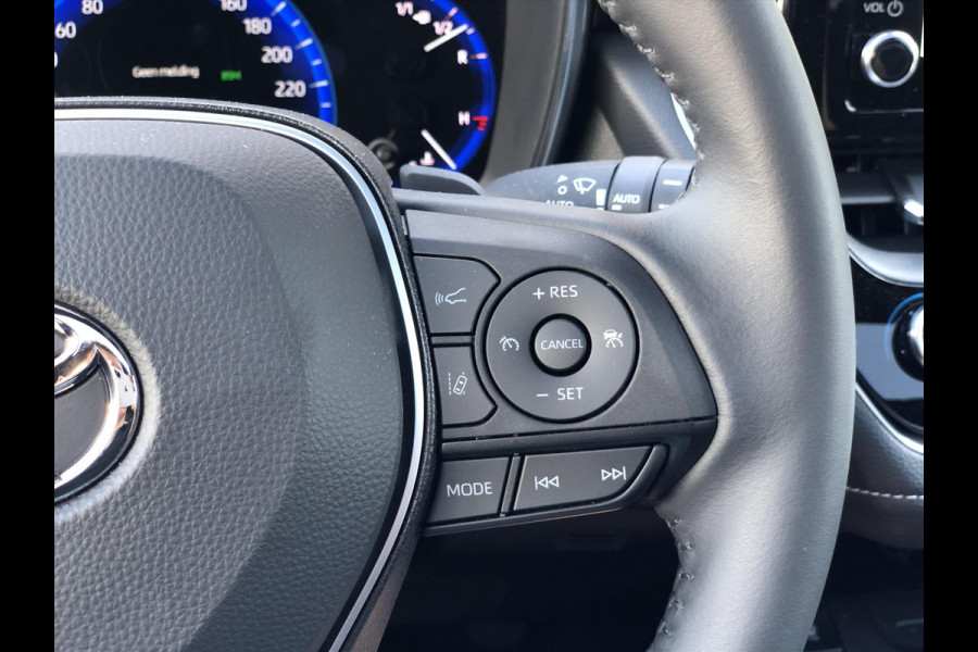 Toyota Corolla 2.0 Hybrid Executive | Schuifdak, Nieuwe multimedia, Dodehoekherkenning, 18 inch, Head Up Display, Parkeersensoren, JBL