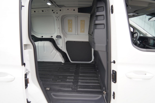 Volkswagen Caddy Cargo 2.0 TDI 1st Edition / Afn. Trekhaak / Side Assist / LED / Navi / Standkachel / Lane Assist