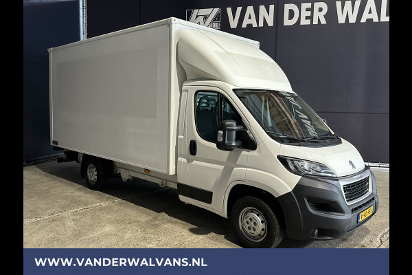 Peugeot Boxer 2.0 BlueHDi 131pk Bakwagen + Laadklep Euro6 Airco | Camera | 1000kg Laadvermogen Bijrijdersbank