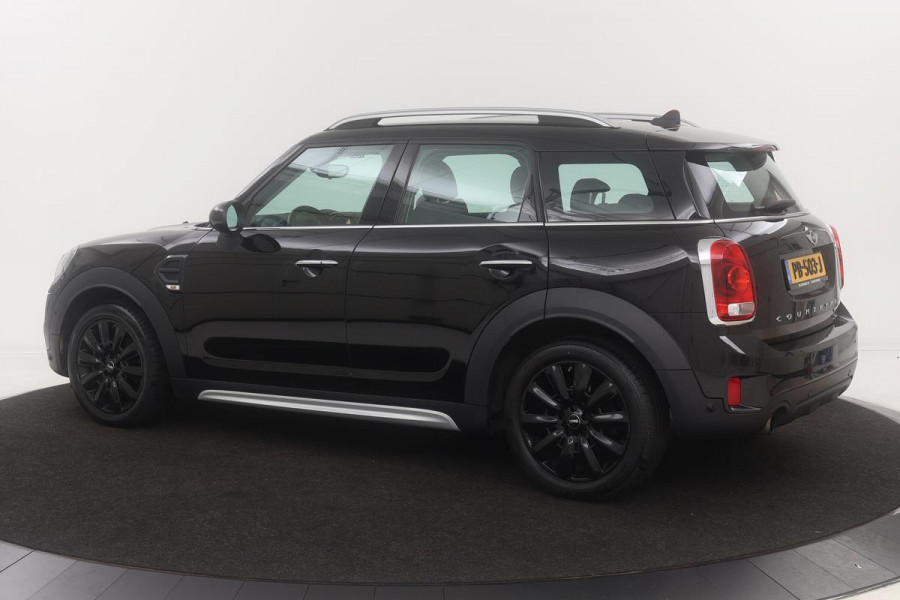 MINI Countryman 1.5 Cooper Chili | Full LED | Navigatie | Half leder | Park Assist | Keyless | Climate control | Cruise control | Bluetooth