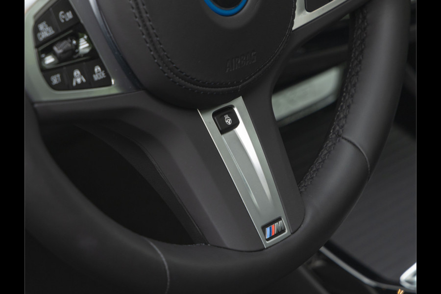 BMW X3 xDrive30e M-Sport - Pano - Driving Ass Prof - Trekhaak - Memory - Verwarmd Stuurwiel