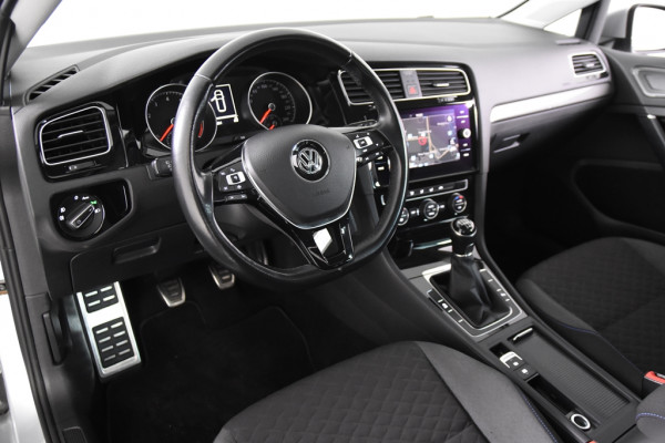 Volkswagen Golf 1.5 TSI Variant Join *Navigatie*Panoramadak*Camera*