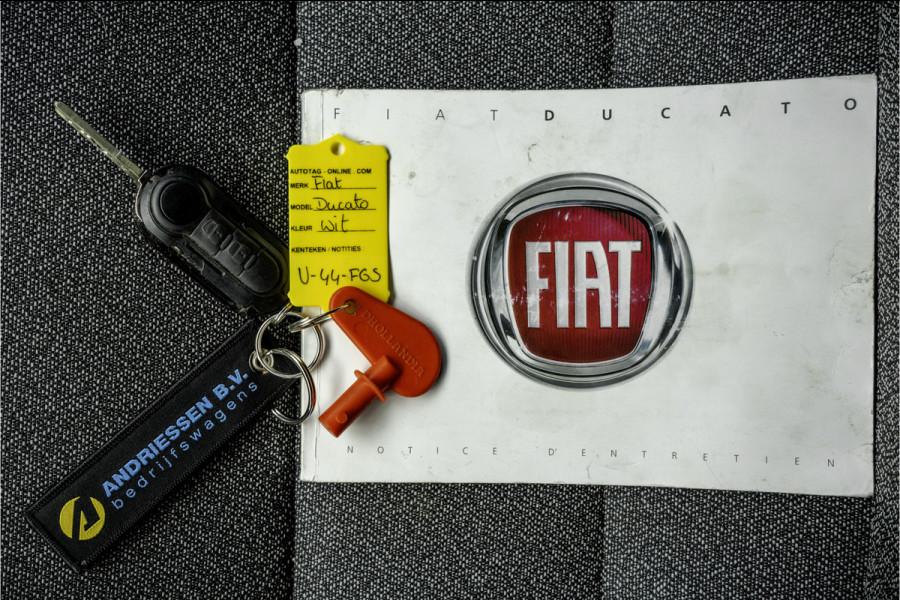 Fiat Ducato **2.3 MultiJet Bakwagen met laadklep | 141 PK | Euro 6 | Cruise | A/C | Navigatie**