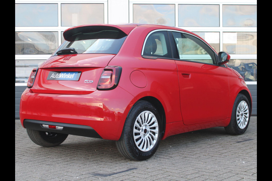 Fiat 500E Urban 24 kWh | € 2.000,- SUBSIDIE MOGELIJK | APPLE CARPLAY |