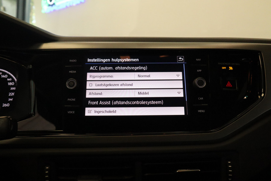 Volkswagen Polo 1.0 TSI Comfortline Navigatie, el,ramen  5 DRS uitv