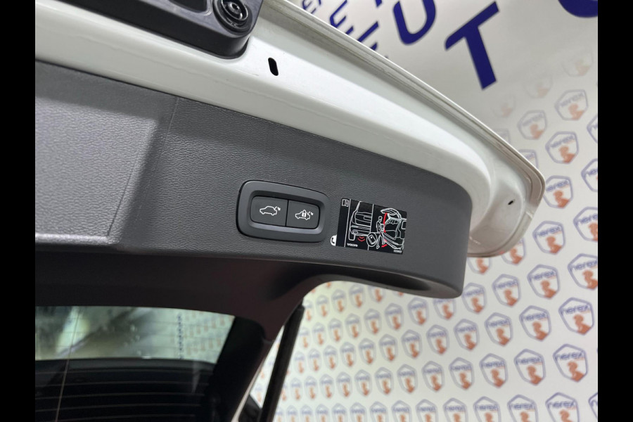 Volvo XC40 1.5 T3 R-Design/CAMERA/PILOT-ASSIST/DAB/LED/APPLE-CARPLAY/HARMAN-KARDON