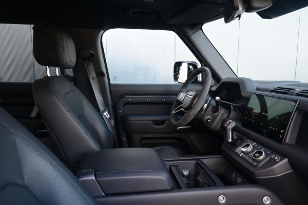Land Rover Defender 5.0 P525 110 V8 URBAN *Quicksilver Uitlaat-Systeem / Meridian / Panorama / Memory / Stoelventilatie / VOSSEN*
