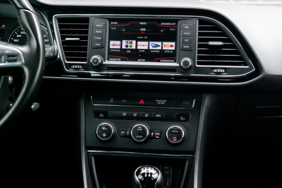 Seat León ST 1.0 EcoTSI Style Connect | LED | Navi | Carplay | Climate | Camera | PDC