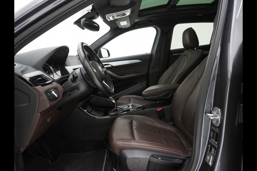 BMW X2 sDrive18i High Executive | Panoramadak | Leder | Climate | Cruise