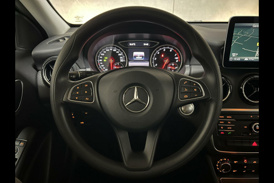 Mercedes-Benz A-Klasse 160 Ambition Airco Cruise Navi Camera NAP