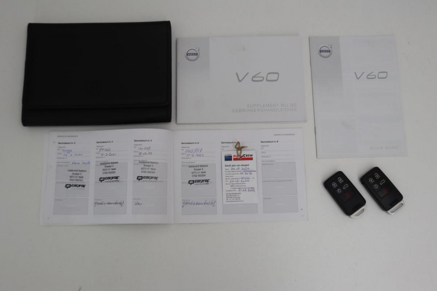 Volvo V60 2.0 D4 Nordic+ | 1e eigenaar | Stoelverwarming | Xenon | Navigatie | PDC | Half leder | Climate control | Bluetooth