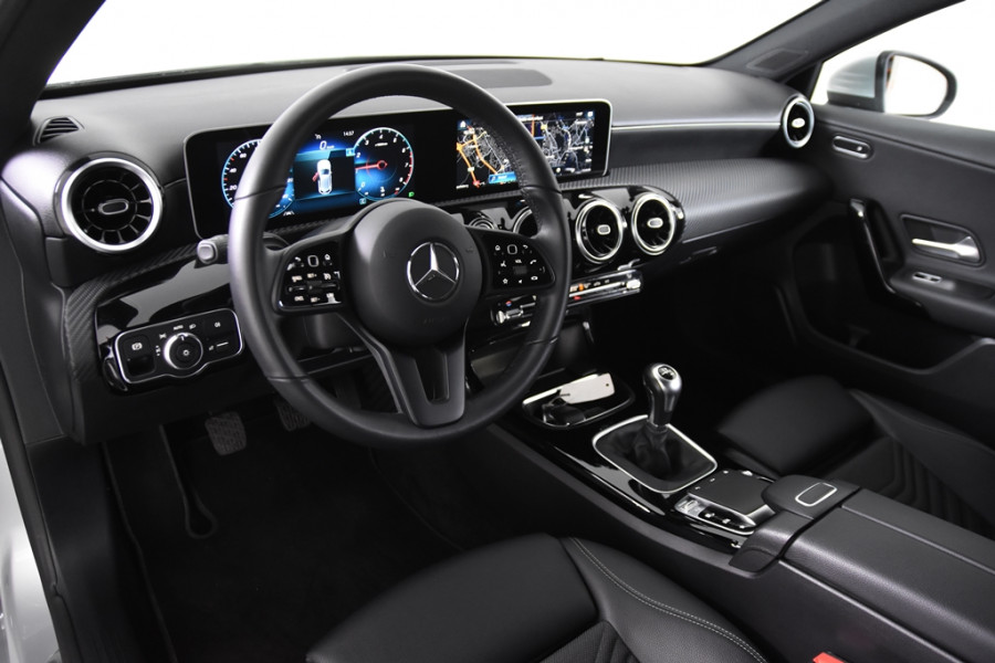 Mercedes-Benz A-Klasse 180 *Leer*Navigatie*Stoelverwarming*