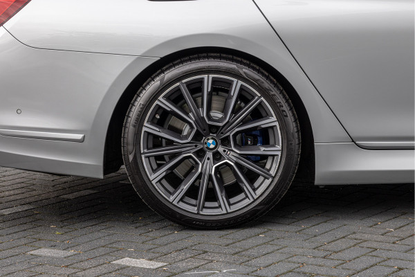 BMW 7 Serie 750d xDrive High Exe. 400pk Bowers en Wilkens 4-wielsturing