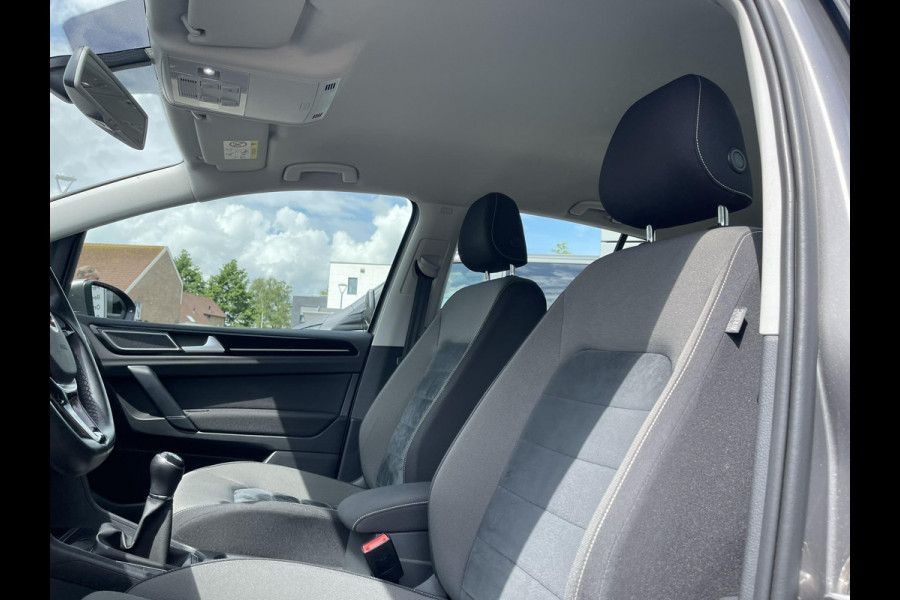 Volkswagen Golf Sportsvan 1.4 TSI Connected Series 125pk  Trekhaak | Stoelverwarming | Navigatie | Hoge zit | Verlengbare stoelen | Onderhoudshistorie aanwezig!