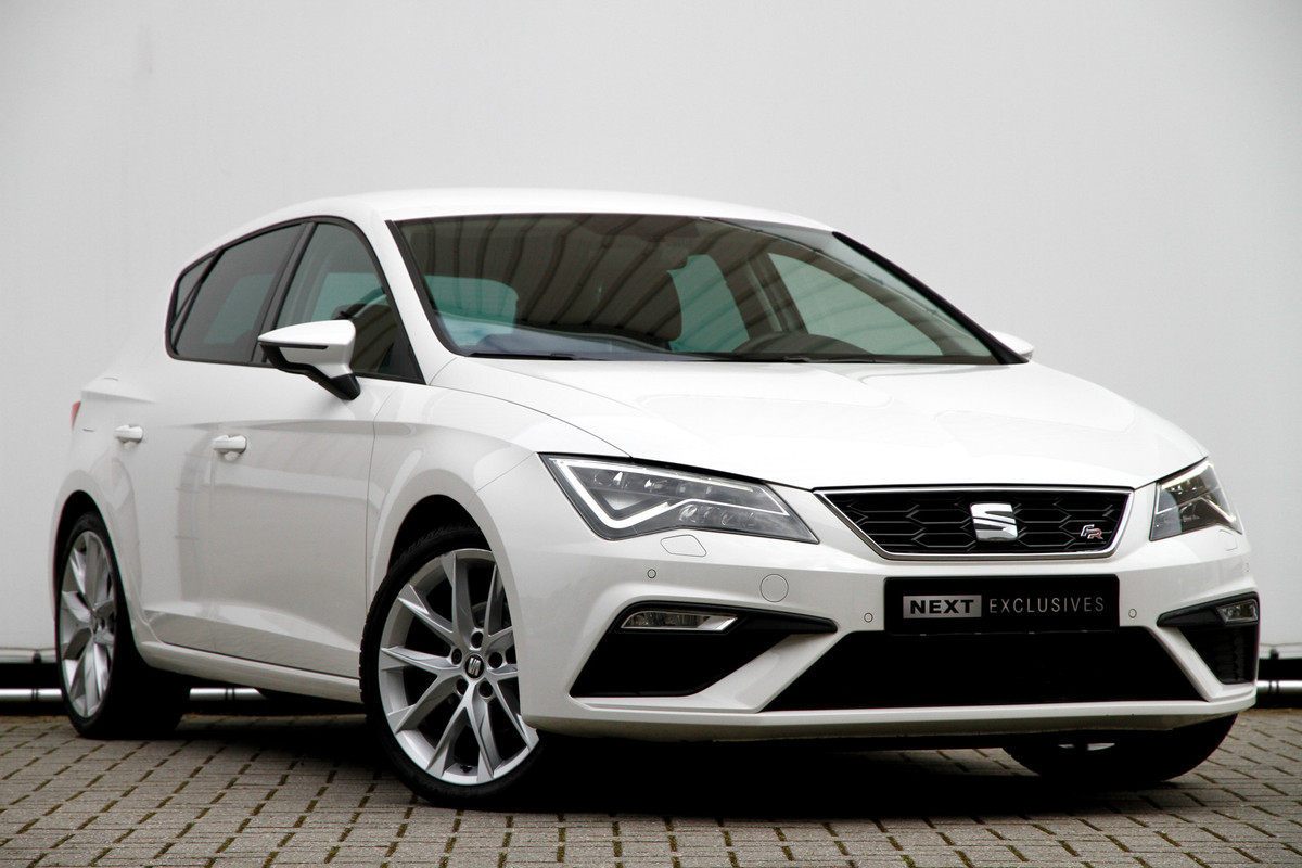 Seat Leon 1.4 EcoTSI Xcellence Business Intense Carplay | Camera | Keyless | Verwarming